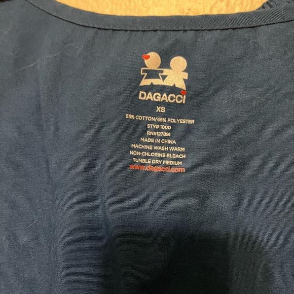 Scrub set - Picture 2 of 3